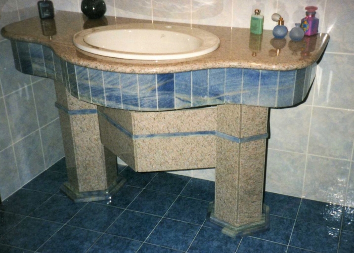 mobile bagno in granito